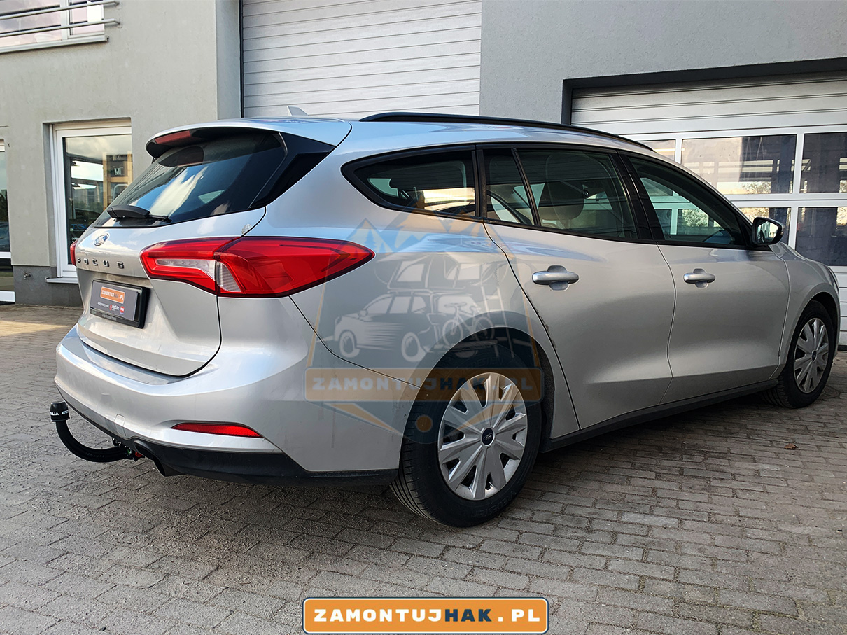 Montaż haku Ford Focus IV